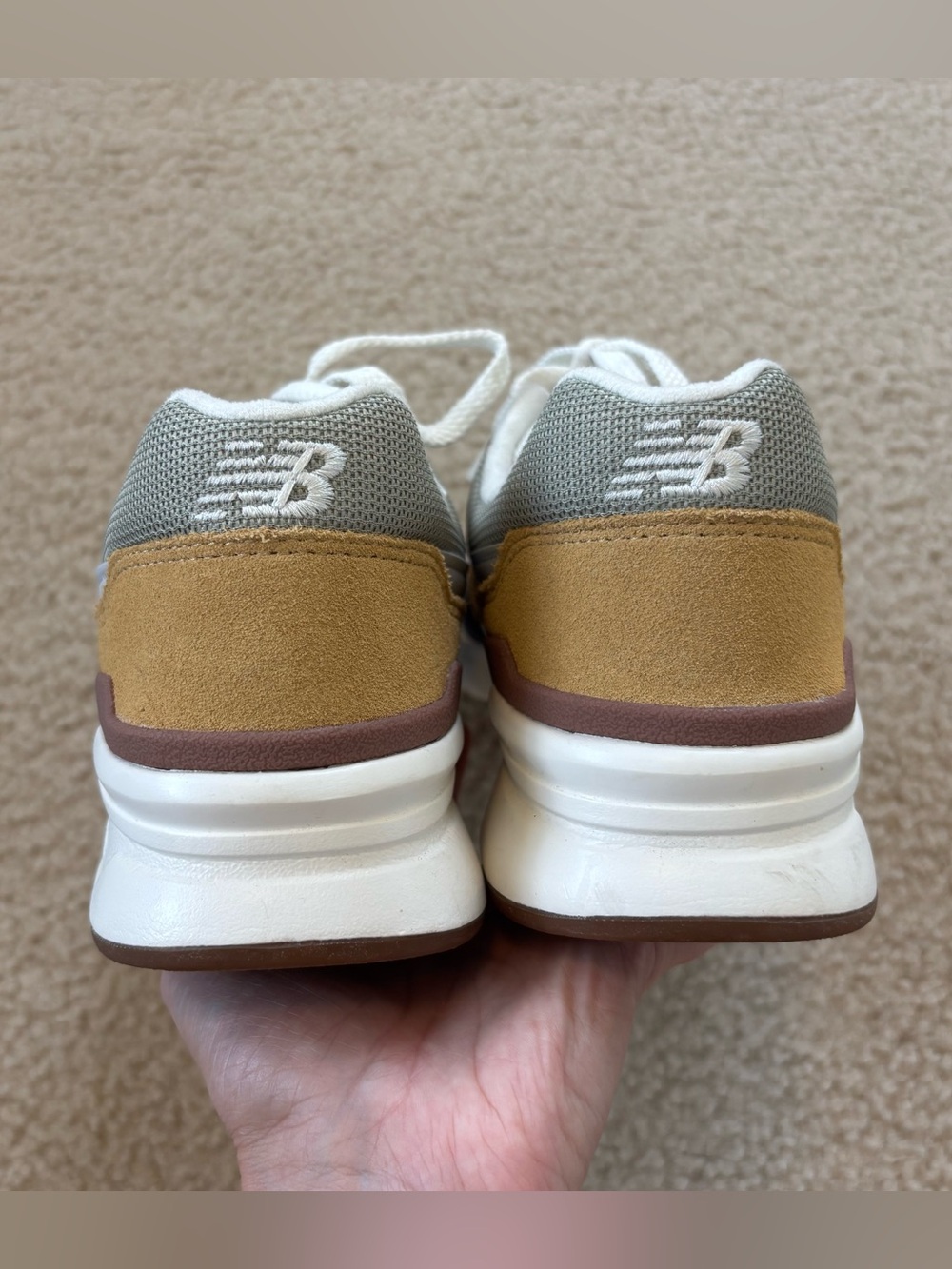 New Balance Women's 997h Navy and Tan Retro Sneakers Size 10 - Picture 5 of 8